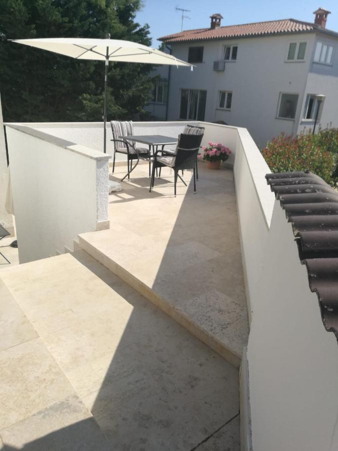 Ferienhaus Bozena Appartment 4 Врсар Экстерьер фото