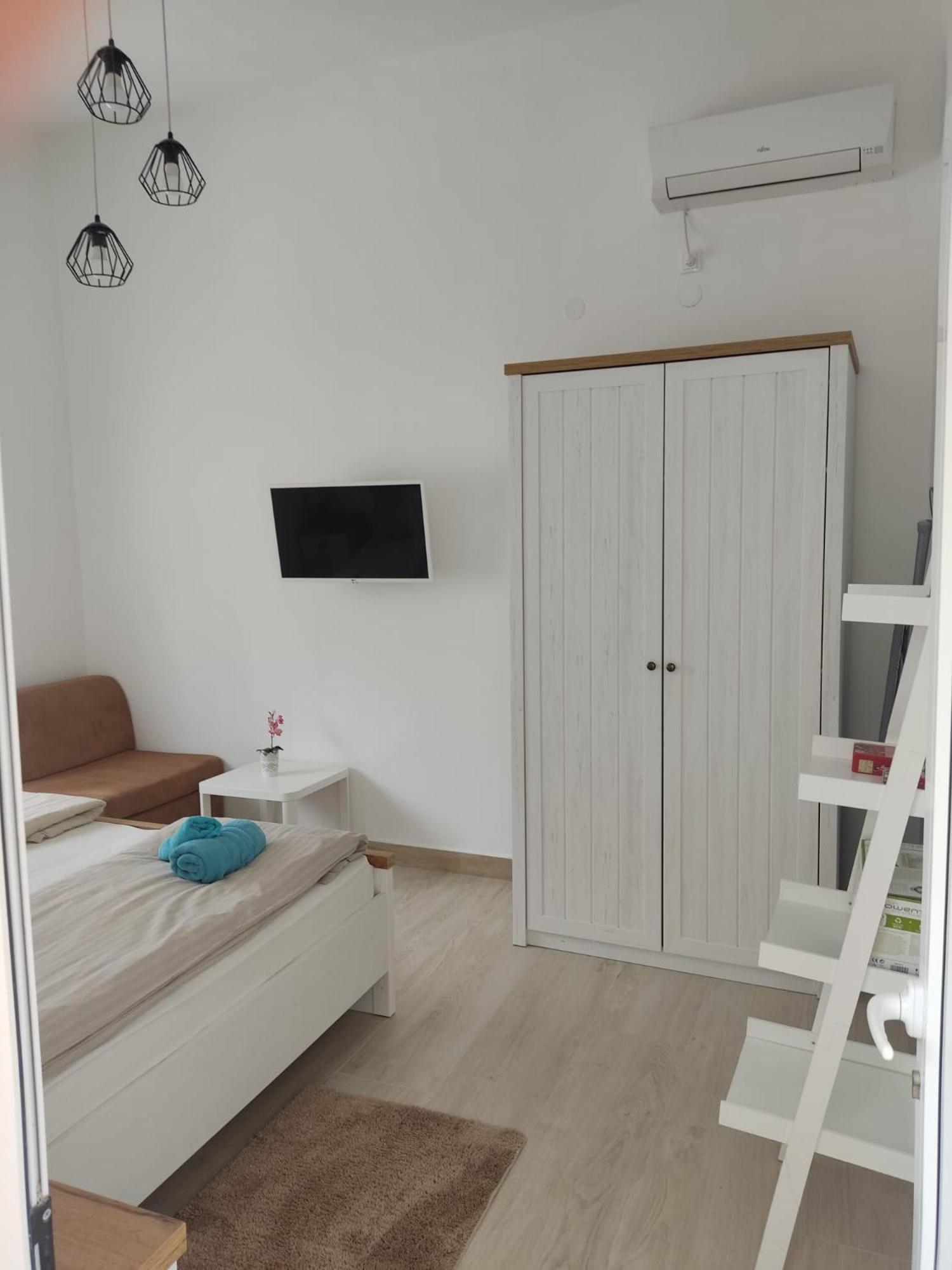 Ferienhaus Bozena Appartment 4 Врсар Экстерьер фото
